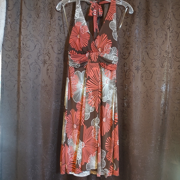 Dress - Picture 1 of 3